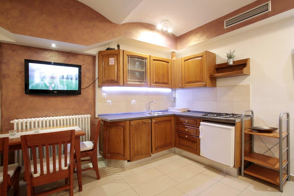 Carla Studio Apartment Загреб Номер фото